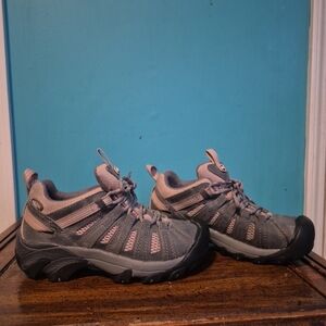 Keen Gray and Pink Hiking Shoes Size 6